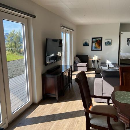 Laekjarkot Rooms And Cottages With Kitchen Боргарнес Екстериор снимка