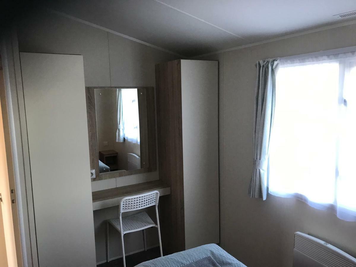 Laekjarkot Rooms And Cottages With Kitchen Боргарнес Екстериор снимка