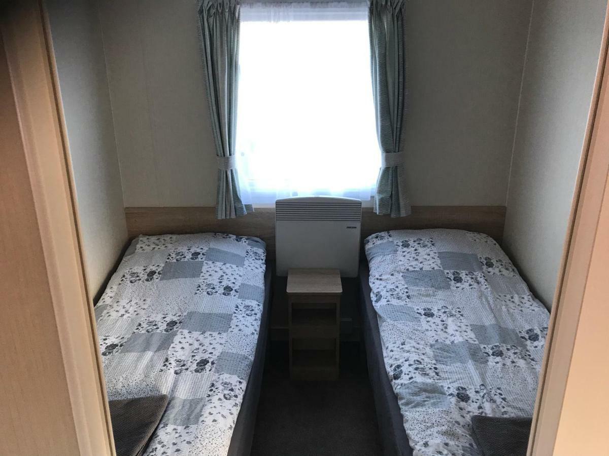 Laekjarkot Rooms And Cottages With Kitchen Боргарнес Екстериор снимка