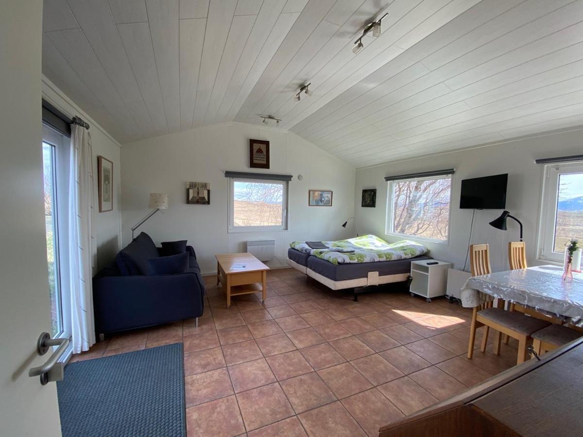Laekjarkot Rooms And Cottages With Kitchen Боргарнес Екстериор снимка